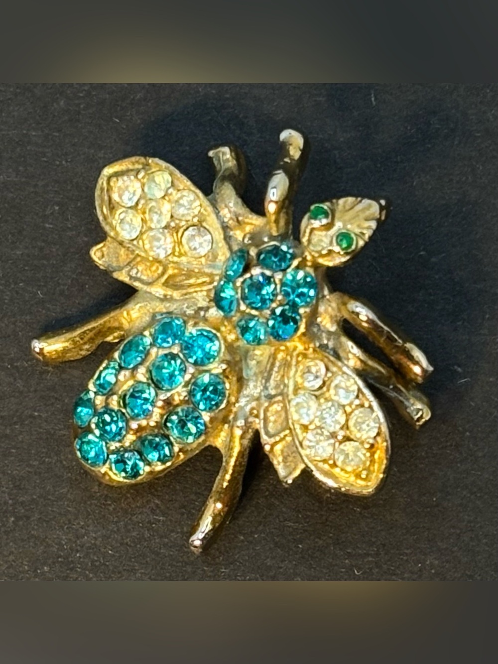 Vintage Turquoise Aqua Rhinestone Bumble Bee Brooch Pin Gold Tone1.25"